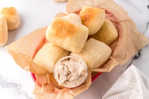 Making Perfect Texas Roadhouse Style Rolls