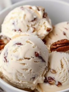 Butter Ice Cream With Nuts 